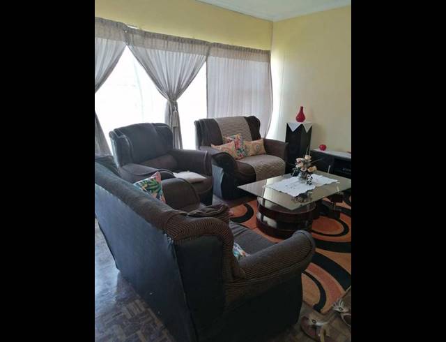 3 BEDROOM PROPERTY TO RENT IN FLORIDA